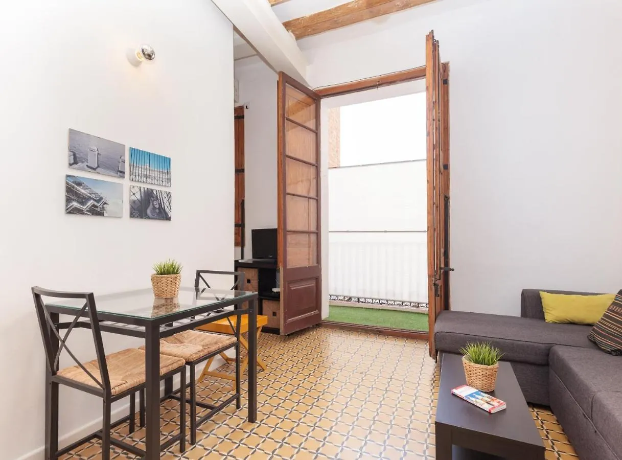 Borrell - Near Ramblas Barcelona Apartman