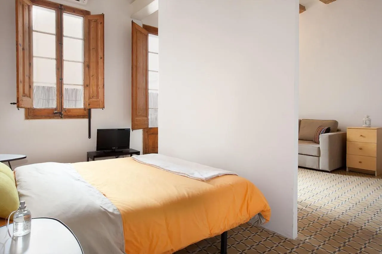 Apartman Borrell - Near Ramblas Barcelona